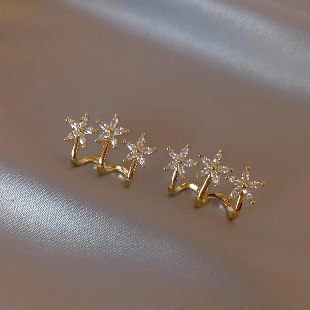 gold earrings | gold earrings online | gold earrings for women | gold stud  | gold stone earrings | gold studs for women |stud |g